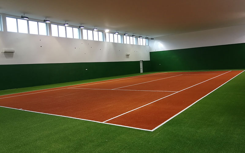 teniski teren sa vestackom travom TK Slice Valjevo